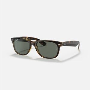 Ray-Ban Classic Wayfarer Sunglasses